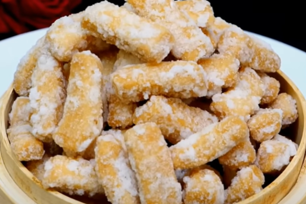 शकरपारे – Shakarpara Sugar Coated Recipe